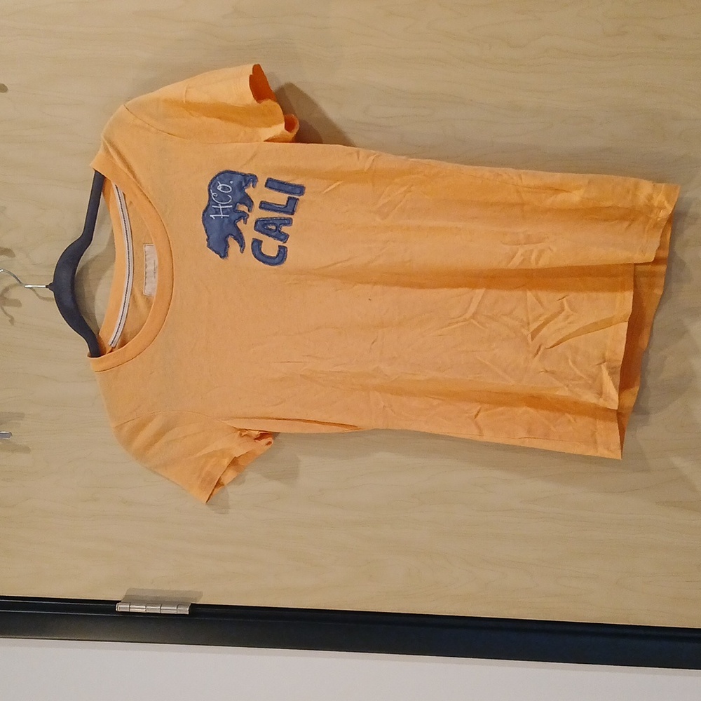 Tee shirt